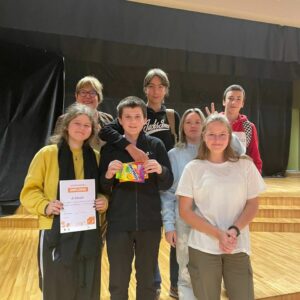 Read more about the article Skolas erudīcija konkurss “Prasmes un profesijas” 7.-8.klašu skolēniem