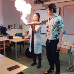 Read more about the article 👩🏻‍🔬Izglītojošas nodarbības par kino specefektiem “Mākslas un zinātnes krustpunkti”