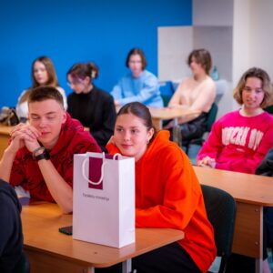 Read more about the article ⚖️Vidusskolēni iepazīst jurista darbu Tieslietu ministrijā