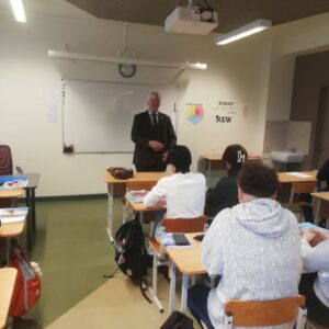 Read more about the article 🦉Tikšanās ar ASV vēstniecības preses un kultūras atašeju