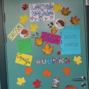 Read more about the article 🚪Runājošās durvis “Vērtības”