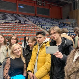 Read more about the article 🤔Skolēni gūst panākumus konkursā “Viedokļu darbnīca”