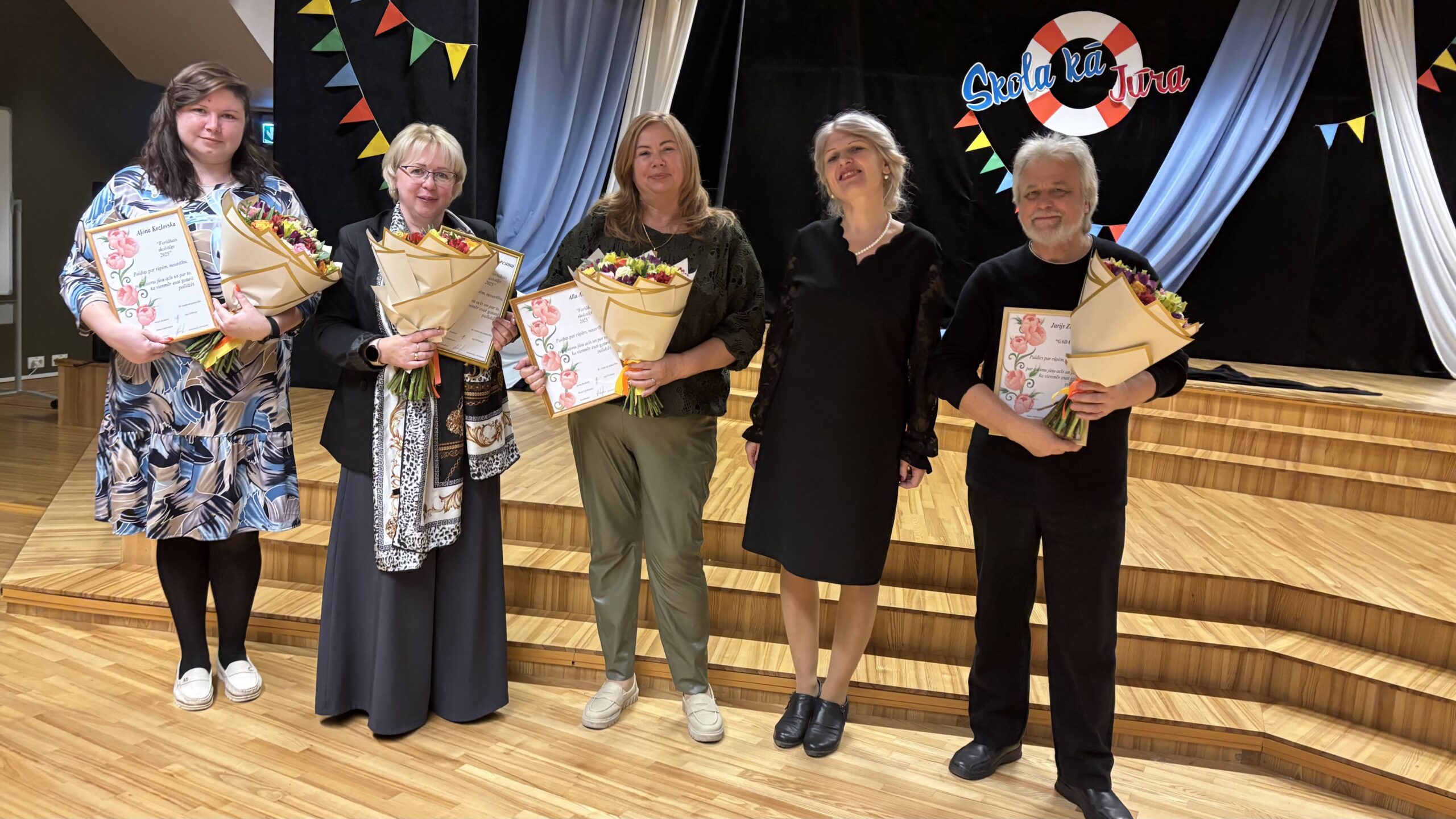 Read more about the article 💐Skolotāju diena 2025.