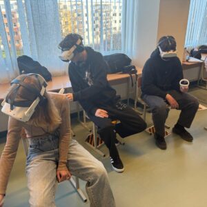 Read more about the article 👩🏻‍🔬Citāda ķīmijas stunda Liedaga vidusskolā