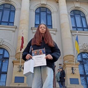 Read more about the article 👩‍🎨Sofija Bobrovska piedalījās starptautiskajā mākslas konkursā “LIDICE 2025”