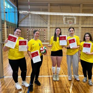 Read more about the article 🥉vieta Liepājas valsts pilsētas sacensībās 🏐volejbolā meitenēm