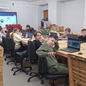 Read more about the article 6.c klase iepazīst digitālā dizaina izstrādes procesu un sublimācijas tehniku🍵📥🖨️