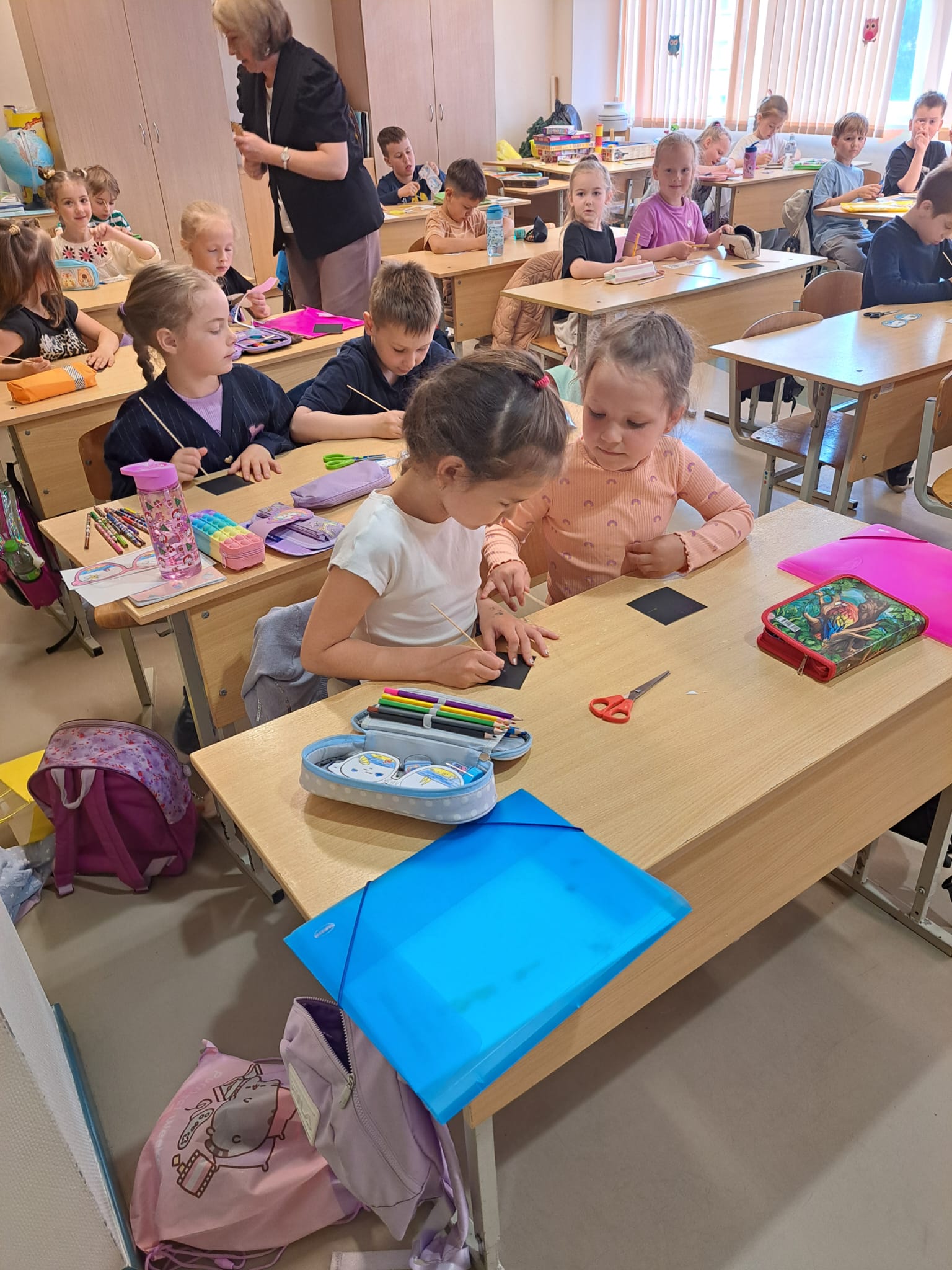 You are currently viewing 🤗Šurp, grāmatas, uz skolu, Es būšu teicamnieks!