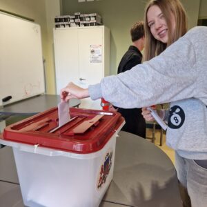 Read more about the article 🗳️Signālvēlēšanas 2026 Liepājas Liedaga vidusskolā