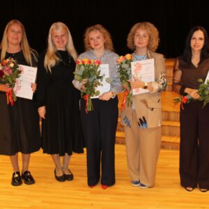 Read more about the article 🌷 Skolotāju diena mūsu skolā! 🌷