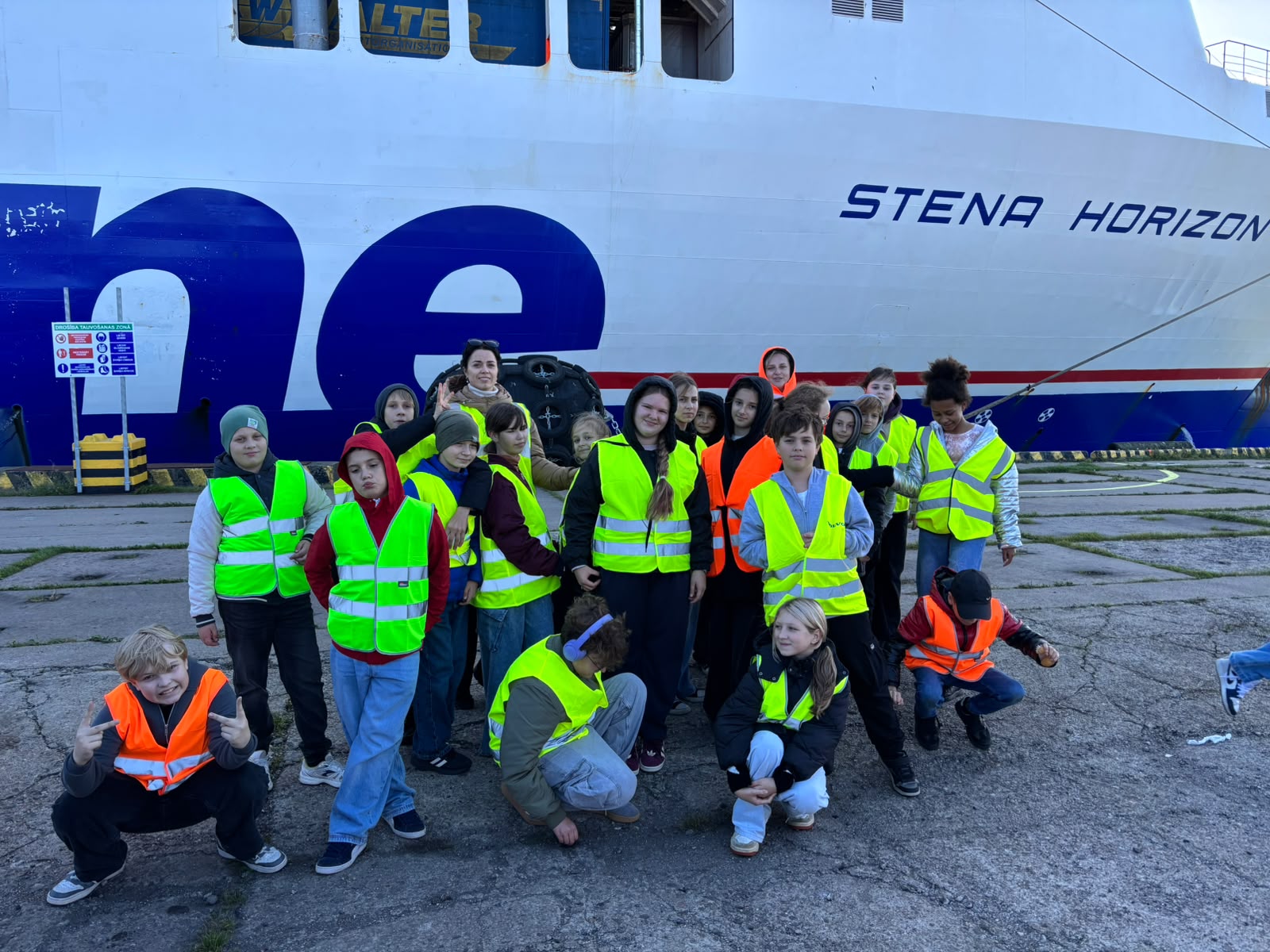 You are currently viewing Šodien 5.b klase Karjeras nedēļas ietvaros devās izzinošā ekskursijā uz Liepājas ostu! 🚢⚓